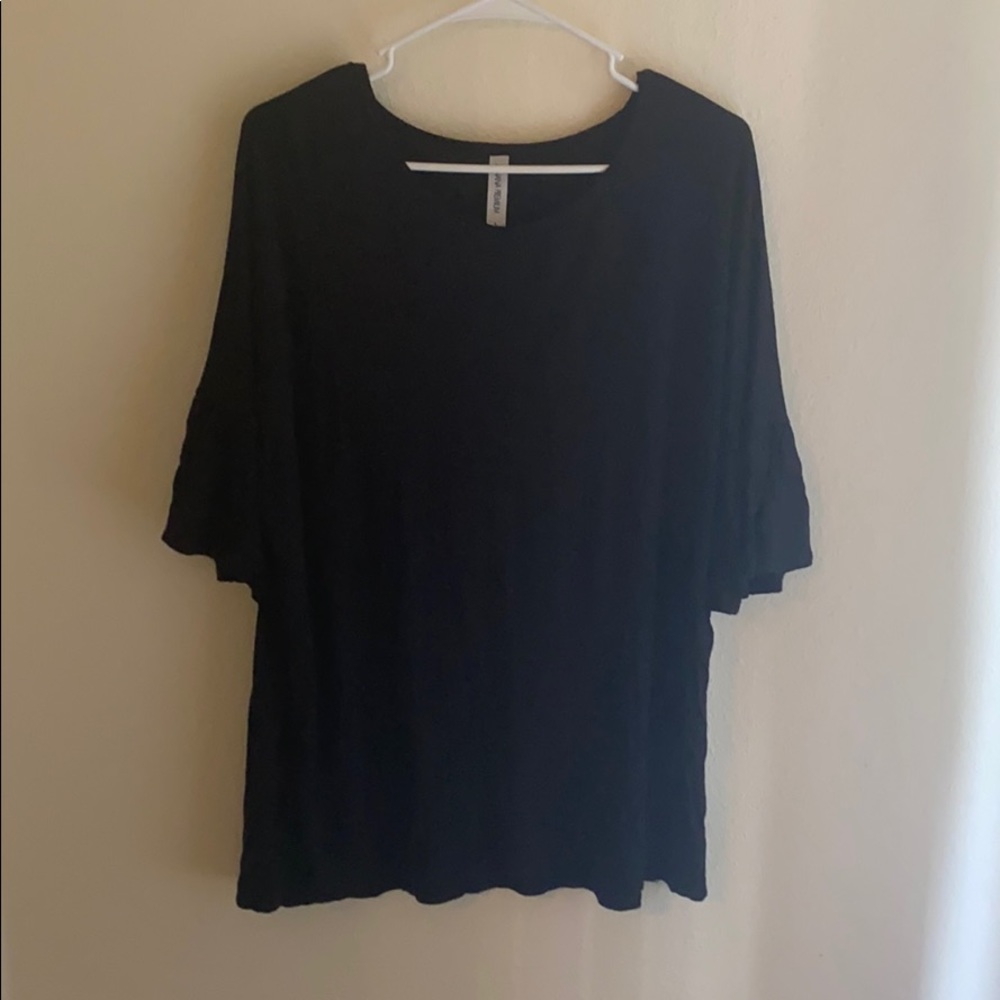Black slouchy tee shirt with ruffle sleeves